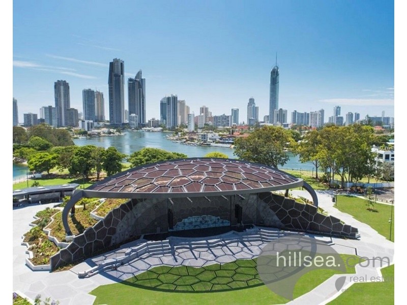 2/72 Eugaree Street, Southport QLD 4215