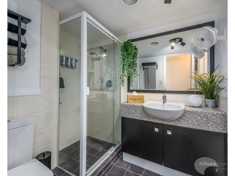 221/392 Marine Parade, Labrador QLD 4215