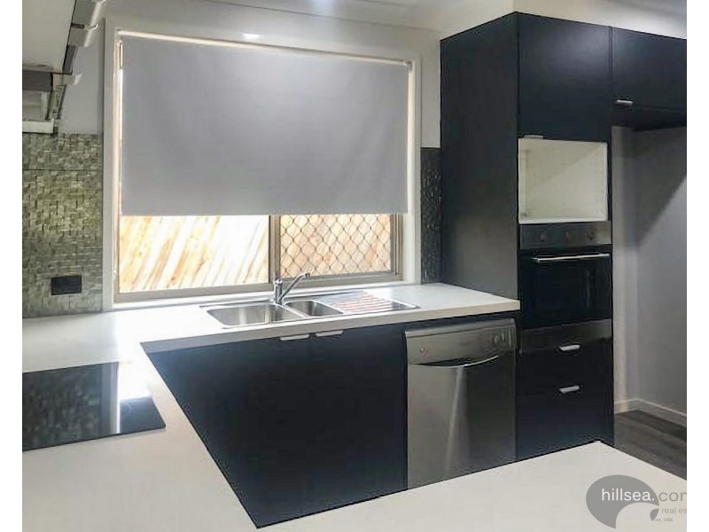 11 Napper Road, Arundel QLD 4214