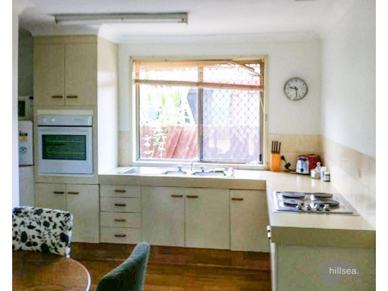 11 Napper Road, Arundel QLD 4214