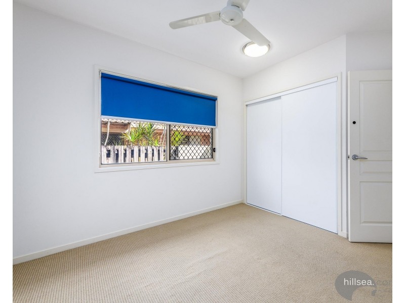2/28 Shoveller Avenue, Paradise Point QLD 4216