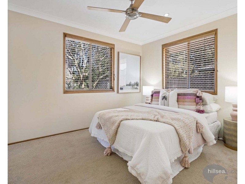 2/24 Eurimbula Court, Paradise Point QLD 4216