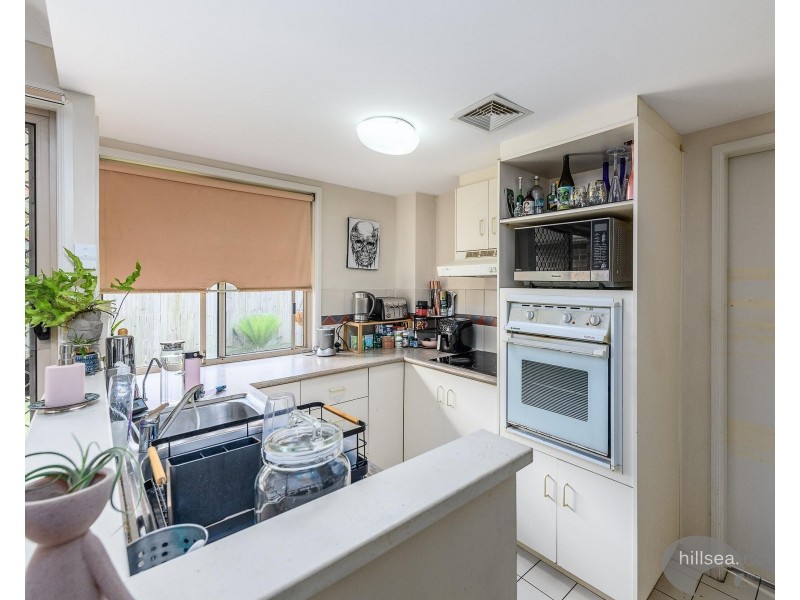 75/75 Brown Street, Labrador QLD 4215