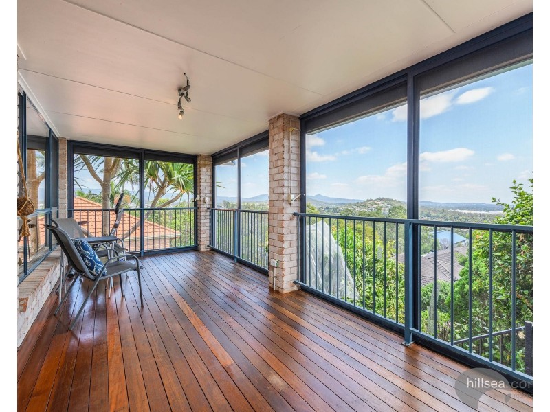 50 Manra Way, Pacific Pines QLD 4211