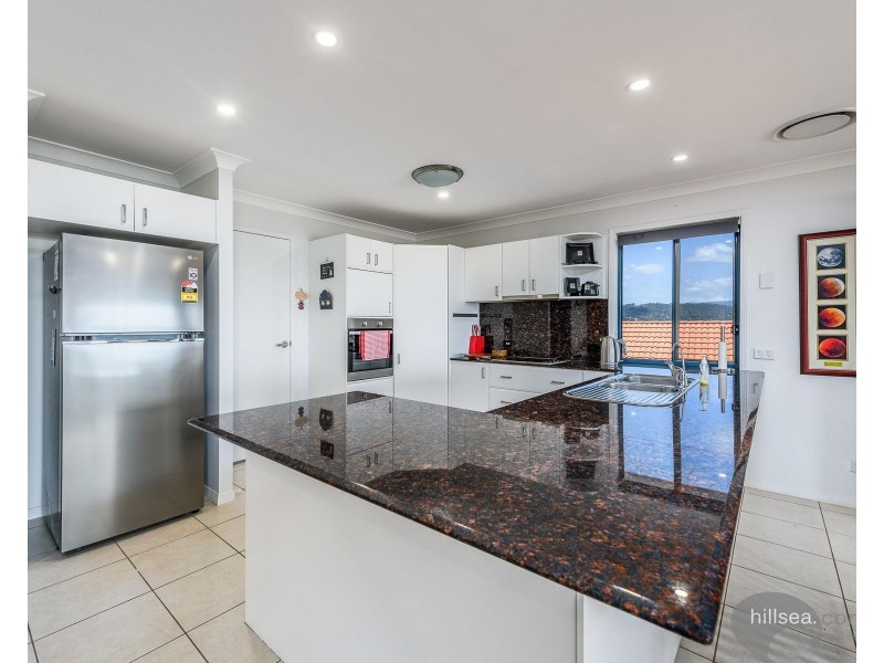 50 Manra Way, Pacific Pines QLD 4211