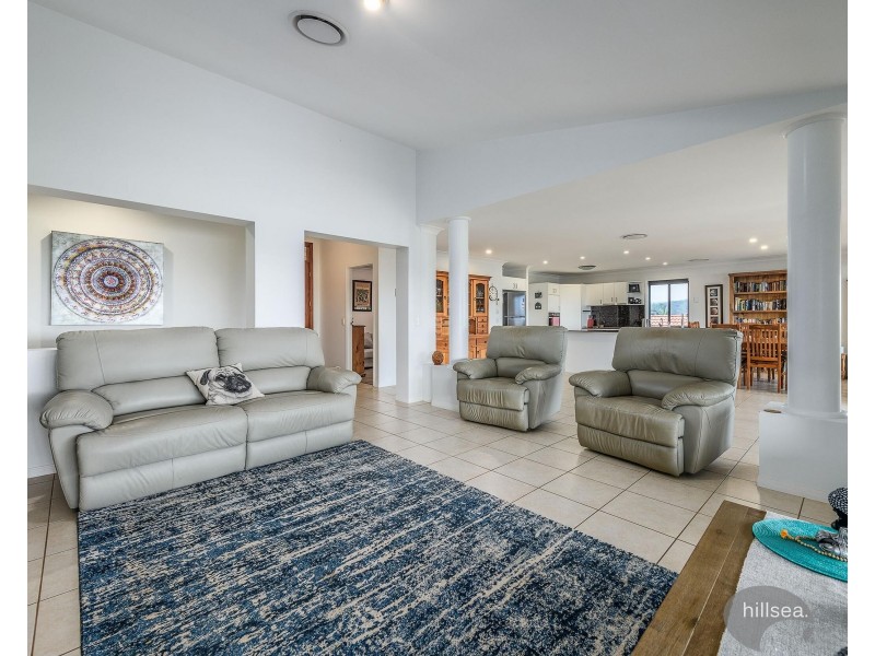 50 Manra Way, Pacific Pines QLD 4211
