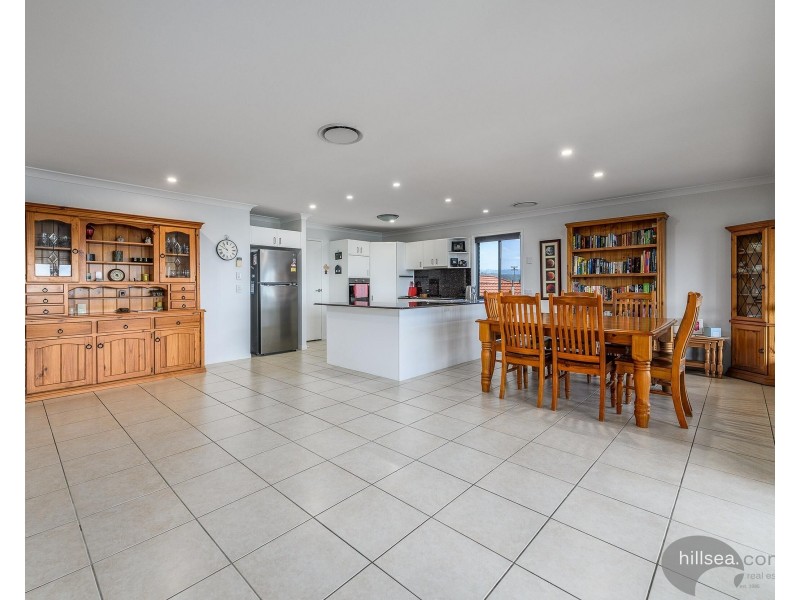 50 Manra Way, Pacific Pines QLD 4211