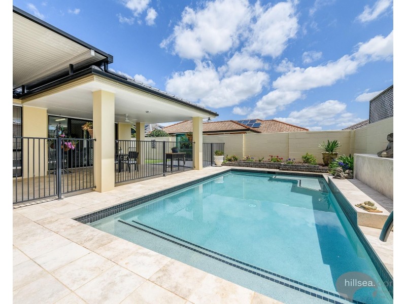 10 Dallow Crescent, Helensvale QLD 4212