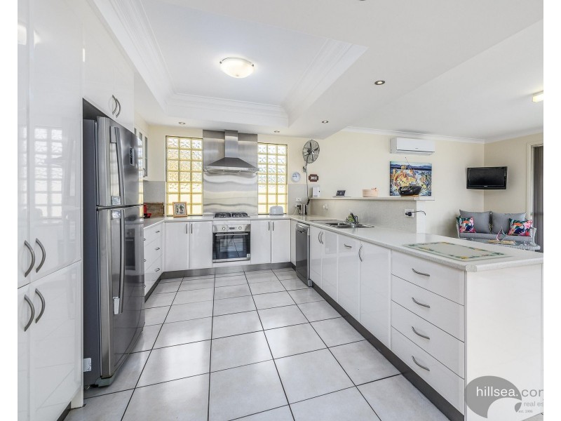 10 Dallow Crescent, Helensvale QLD 4212