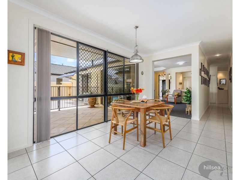 10 Dallow Crescent, Helensvale QLD 4212