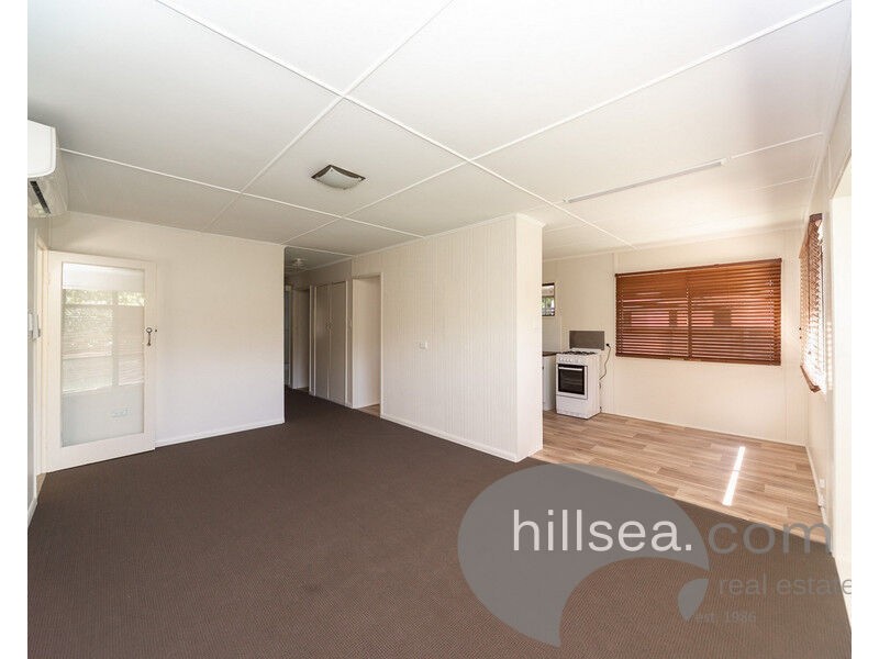 8 Rouen Avenue, Paradise Point QLD 4216