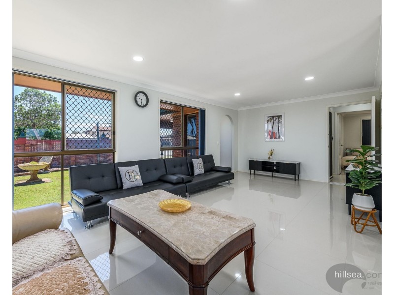 40 Oxley Drive, Paradise Point QLD 4216
