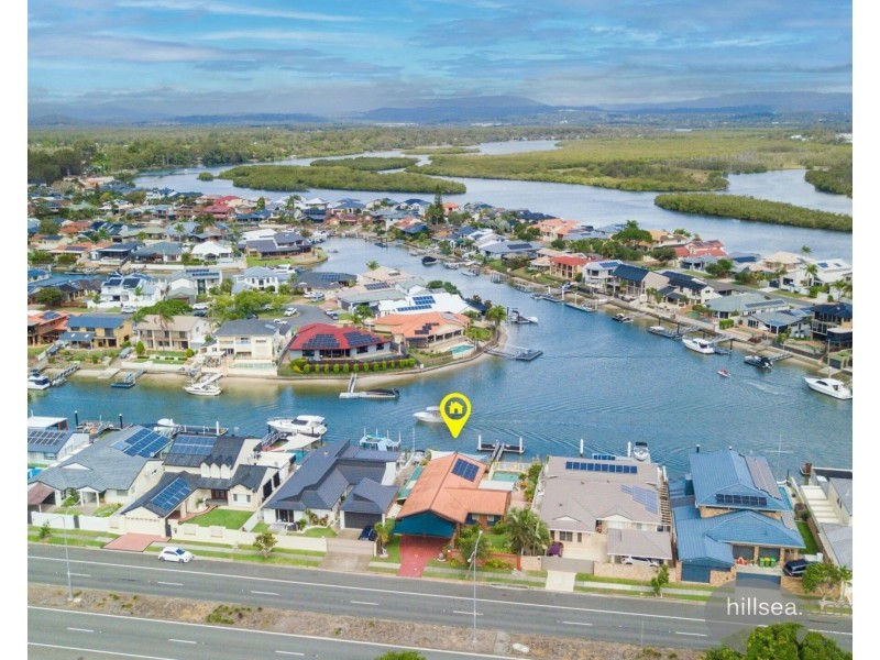 40 Oxley Drive, Paradise Point QLD 4216