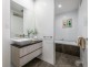 6 Arrowsmith Court, Paradise Point QLD 4216