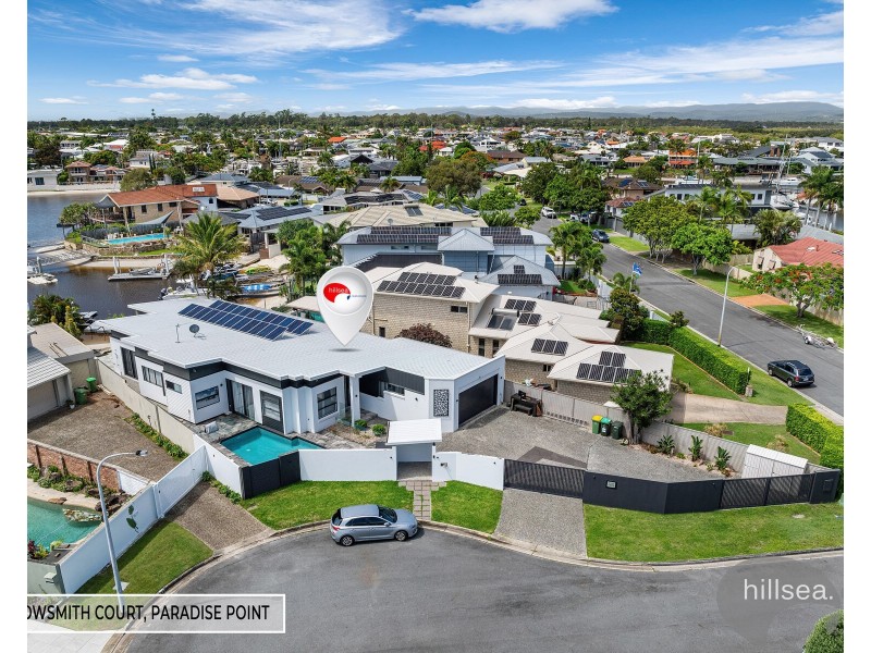 6 Arrowsmith Court, Paradise Point QLD 4216
