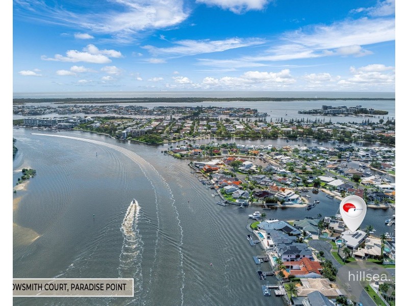 6 Arrowsmith Court, Paradise Point QLD 4216