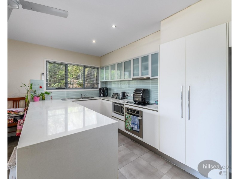 4/39 Gordon Street, Labrador QLD 4215