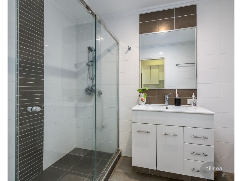 4/39 Gordon Street, Labrador QLD 4215