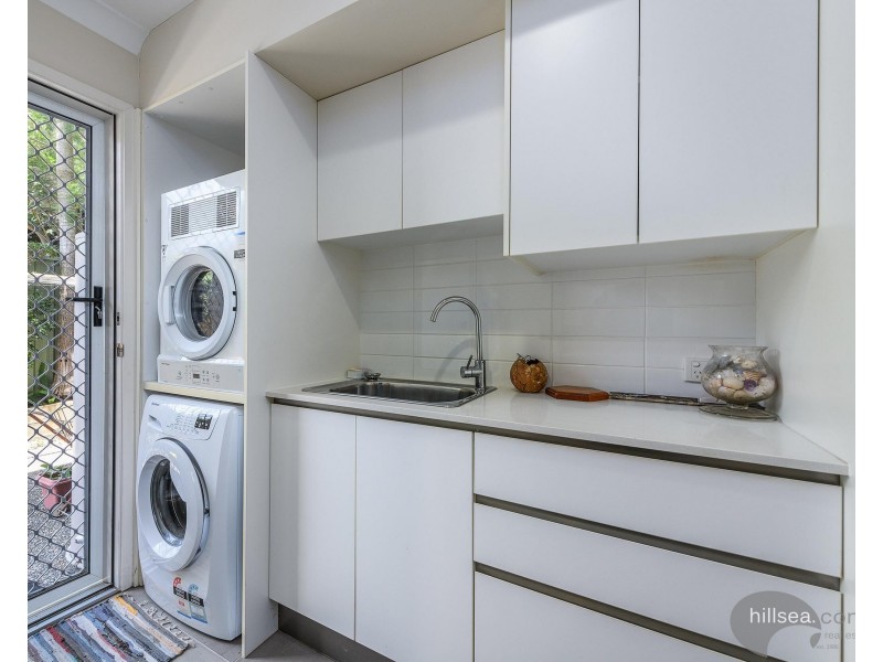 4/39 Gordon Street, Labrador QLD 4215