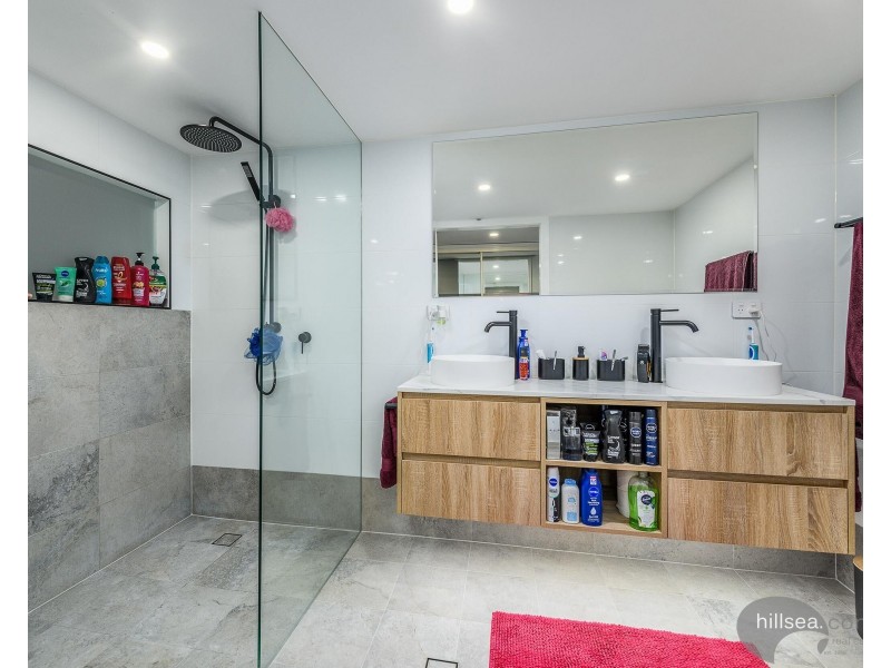 75/88 Limetree Parade, Runaway Bay QLD 4216