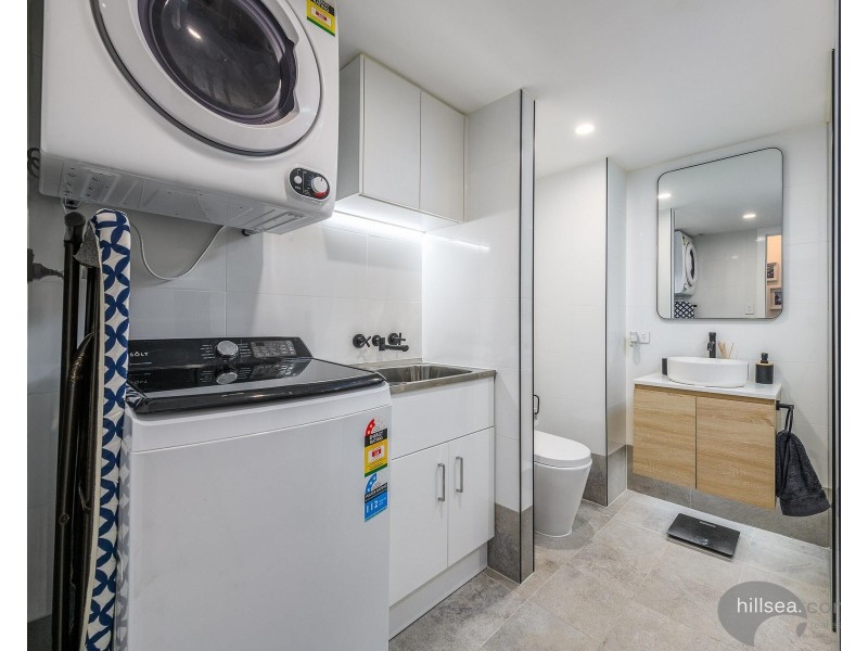 75/88 Limetree Parade, Runaway Bay QLD 4216