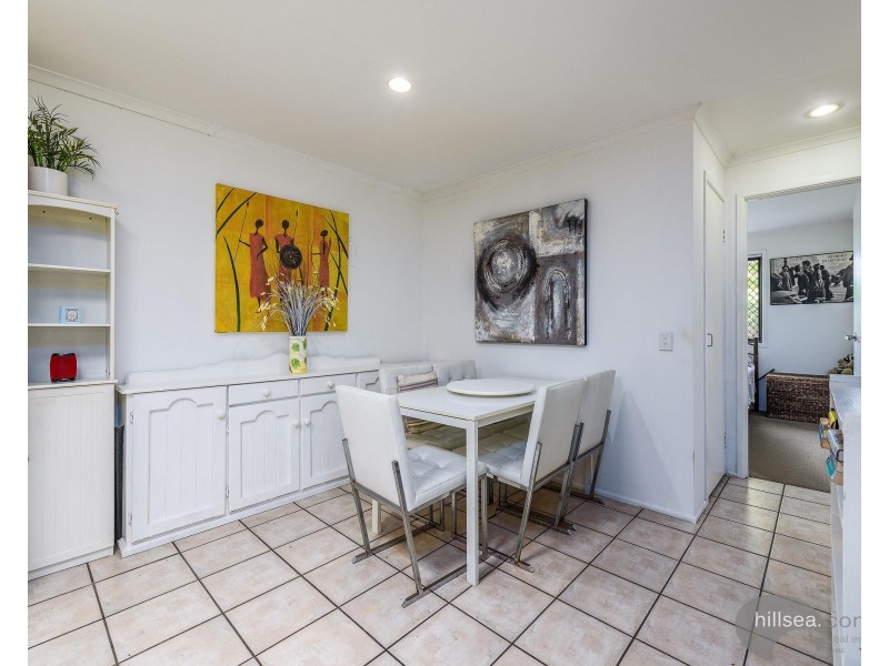 1/11 Robin Joy Close, Labrador QLD 4215