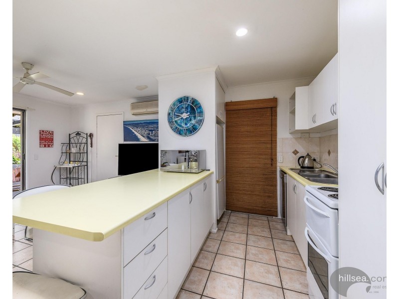 1/11 Robin Joy Close, Labrador QLD 4215