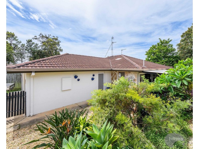 1/11 Robin Joy Close, Labrador QLD 4215