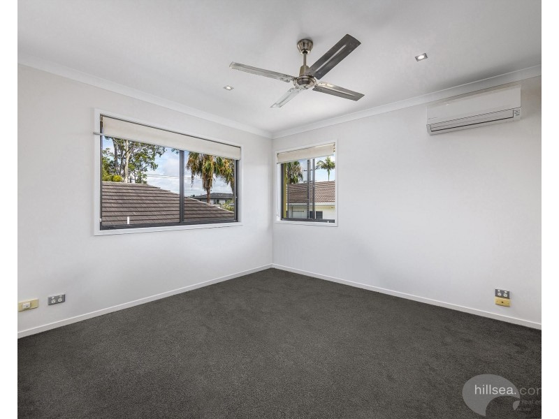 2/445 Pine Ridge Road, Runaway Bay QLD 4216