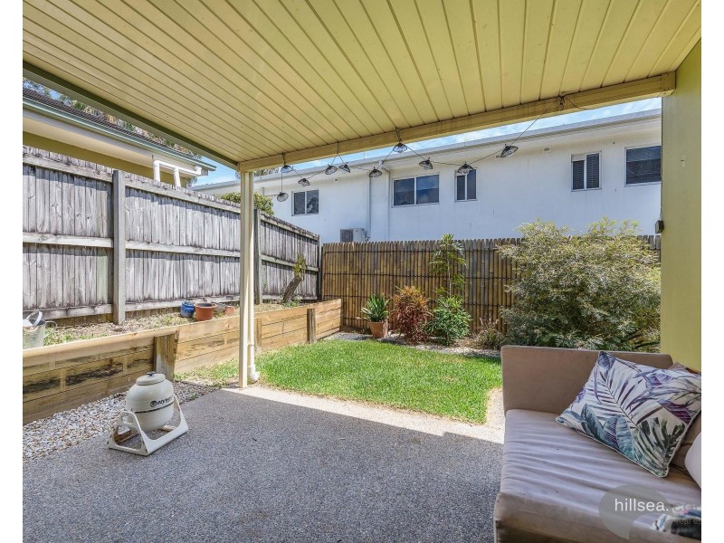 2/445 Pine Ridge Road, Runaway Bay QLD 4216