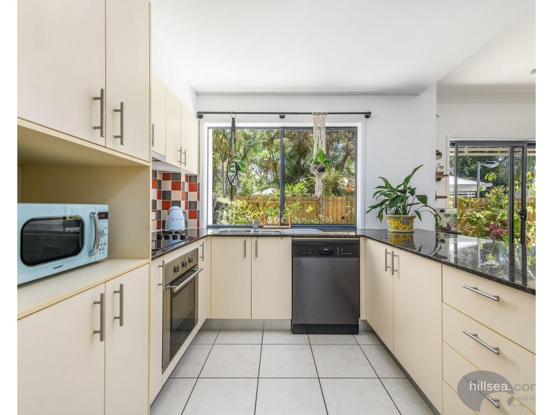 3/170 Whiting Street, Labrador QLD 4215
