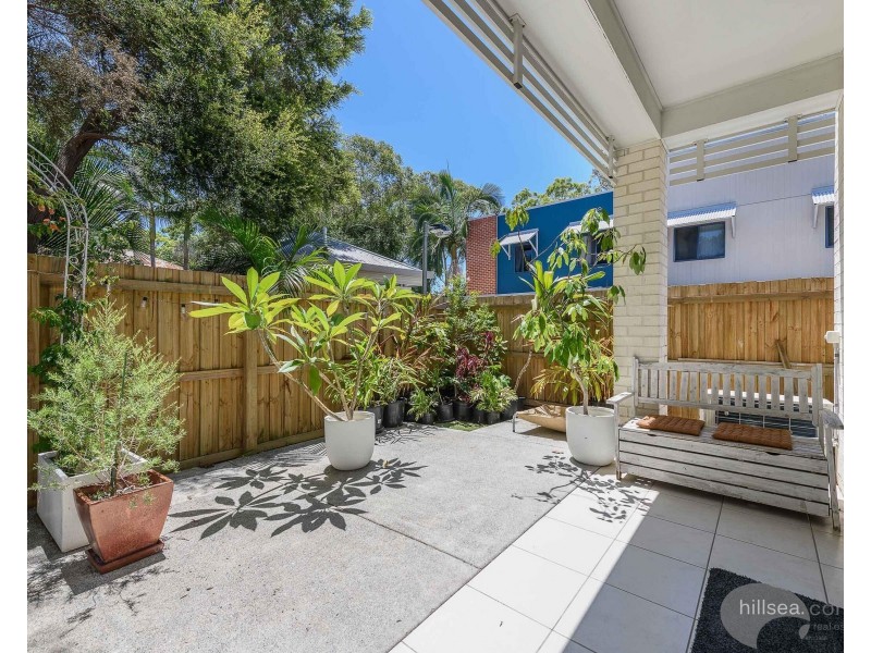 3/170 Whiting Street, Labrador QLD 4215