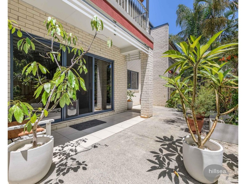 3/170 Whiting Street, Labrador QLD 4215