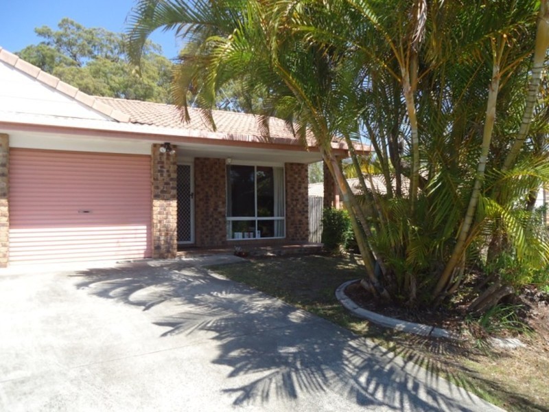 2/13 Kenny Drive, Labrador QLD 4215