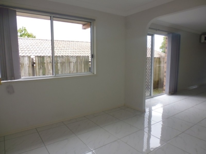 2/13 Kenny Drive, Labrador QLD 4215