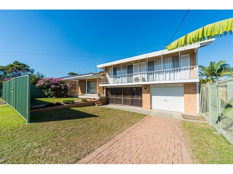 12 Ashton Street, Labrador QLD 4215