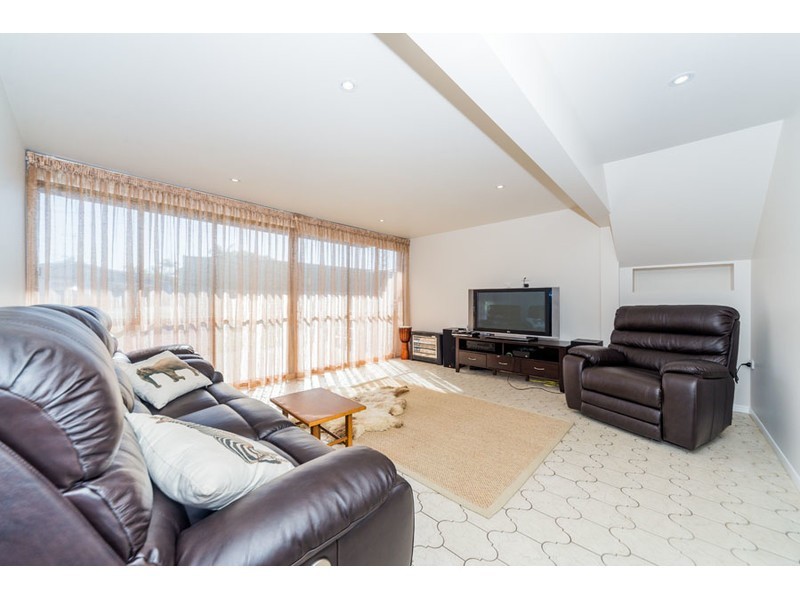 12 Ashton Street, Labrador QLD 4215