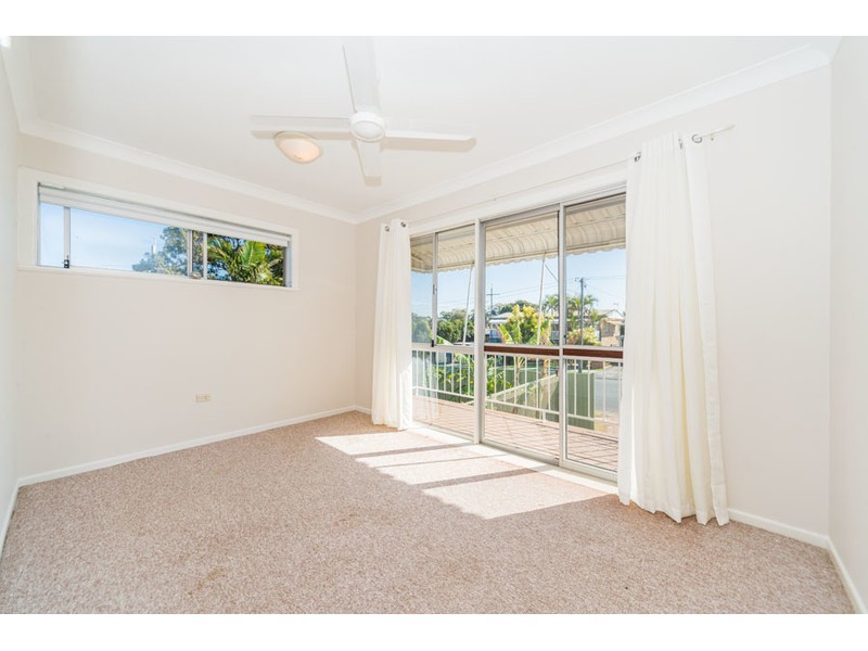 12 Ashton Street, Labrador QLD 4215