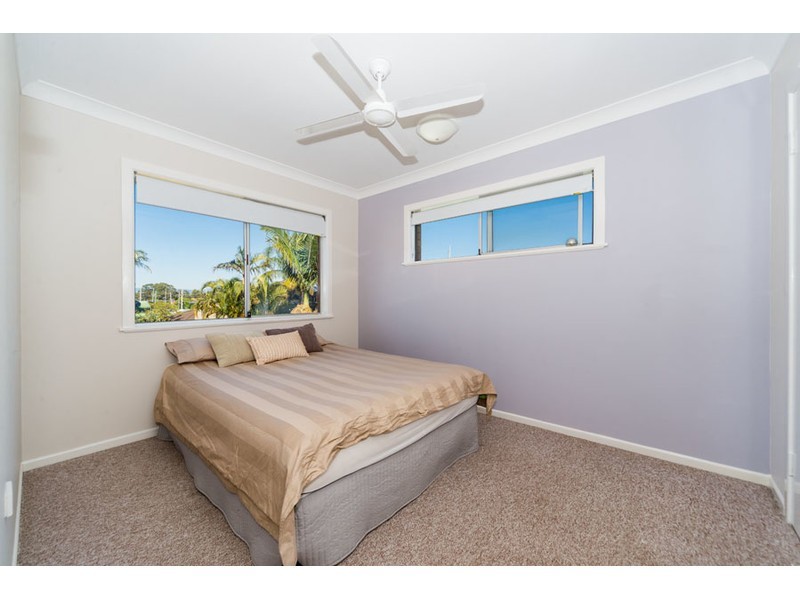 12 Ashton Street, Labrador QLD 4215