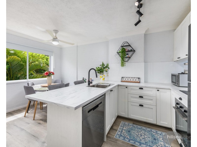 34/13-17 Brown Street, Labrador QLD 4215