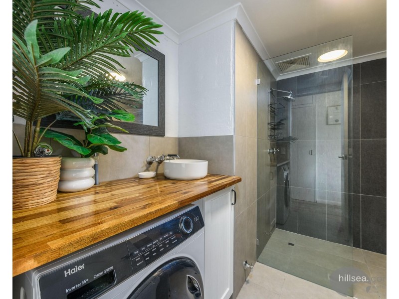 34/13-17 Brown Street, Labrador QLD 4215