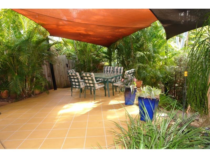 25 Adaminaby Drive, Helensvale QLD 4212