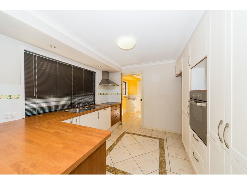 15 Hansford Road, Coombabah QLD 4216