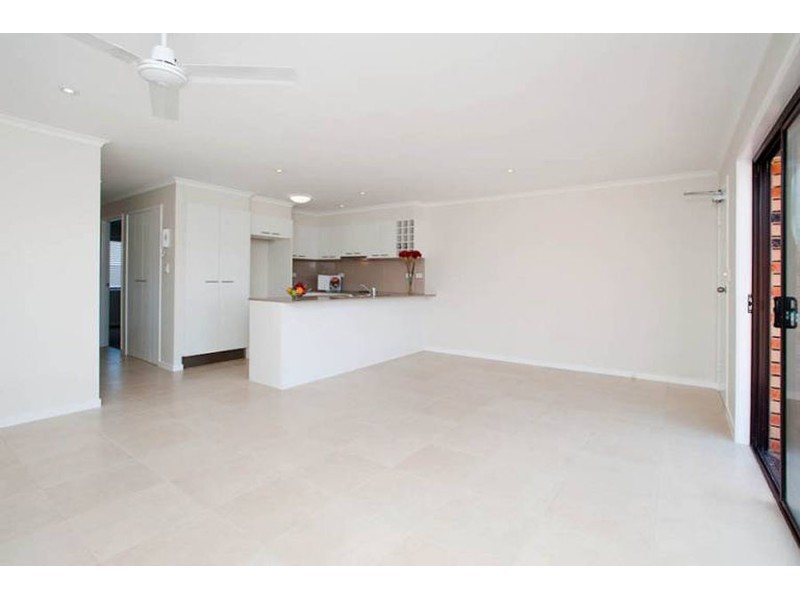 12/16 Madang Crescent, Runaway Bay QLD 4216
