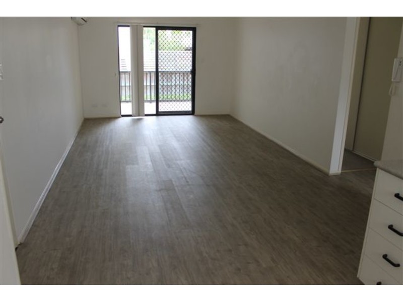 5/12-14 Monaco Street, Broadbeach QLD 4218