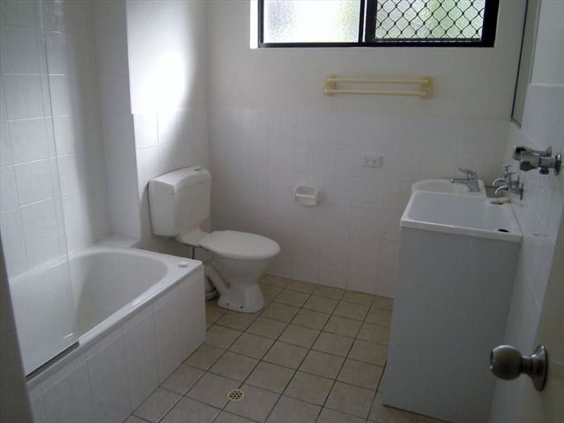 5/12-14 Monaco Street, Broadbeach QLD 4218