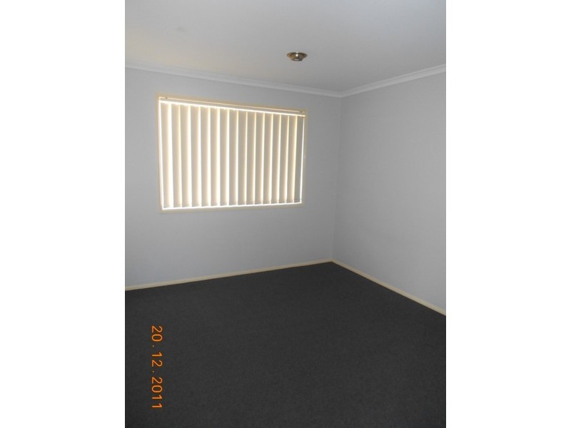 2/348 Government Road, Labrador QLD 4215