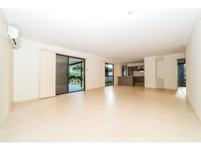 27/368 Pine Ridge Road, Coombabah QLD 4216