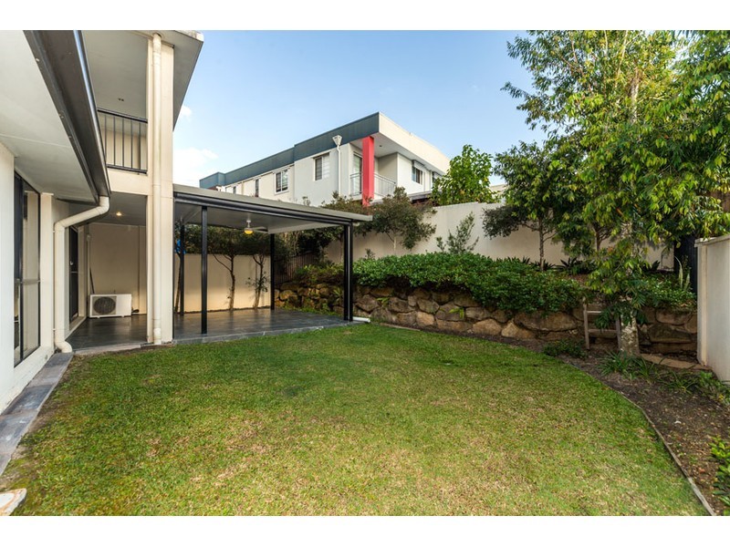 27/368 Pine Ridge Road, Coombabah QLD 4216