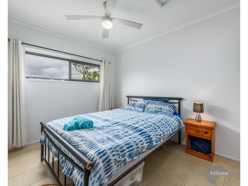 1/6 Robin Joy Close, Labrador QLD 4215